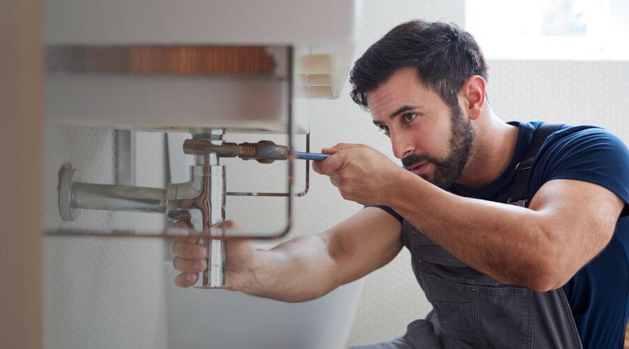 Professional expert plumbing services in Middletown, IA